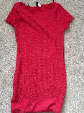 Textured Short Sleeve Red Bodycon Dress